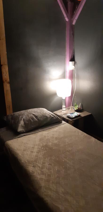 Marius B&B & Hostel Silang Ngoại thất bức ảnh