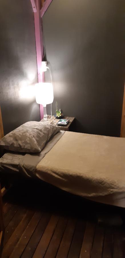 Marius B&B & Hostel Silang Ngoại thất bức ảnh